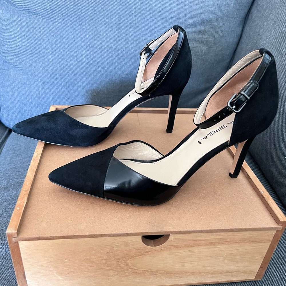 Via Spiga Black and Suede Ankle Strap Heels